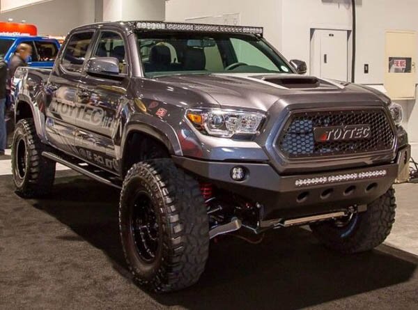 2018-toyota-tundra-baja-auto-show