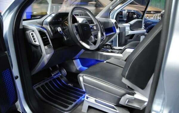 2016 Ford Atlas interior