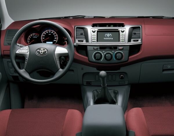 2016 Toyota Hilux inside