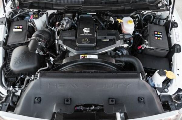 2018-ram-3500-laramie-longhorn-engine