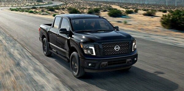 2020 Nissan Titan front